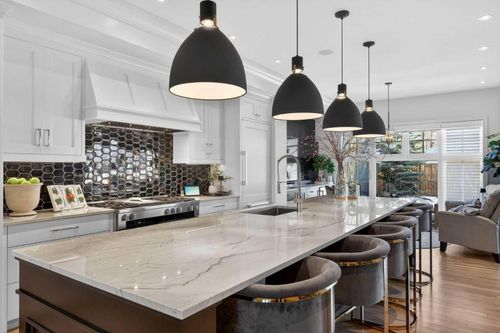 4215 16a St Sw, Calgary, AB, T2T4L3 | Card Image