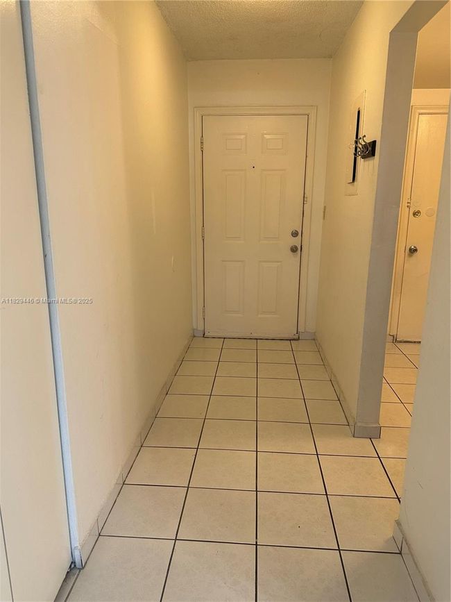 APT-1105 - 9972 N Kendall Dr, Condo with 2 bedrooms, 1 bathrooms and null parking in Miami FL | Image 10