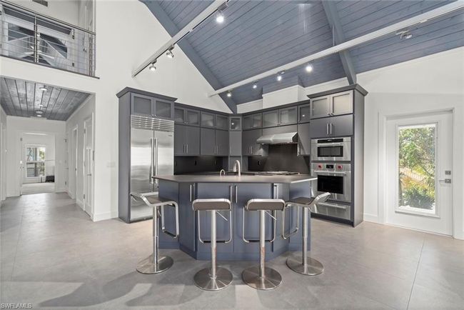 16886 Captiva Dr, House other with 5 bedrooms, 5 bathrooms and 4 parking in CAPTIVA FL | Image 10