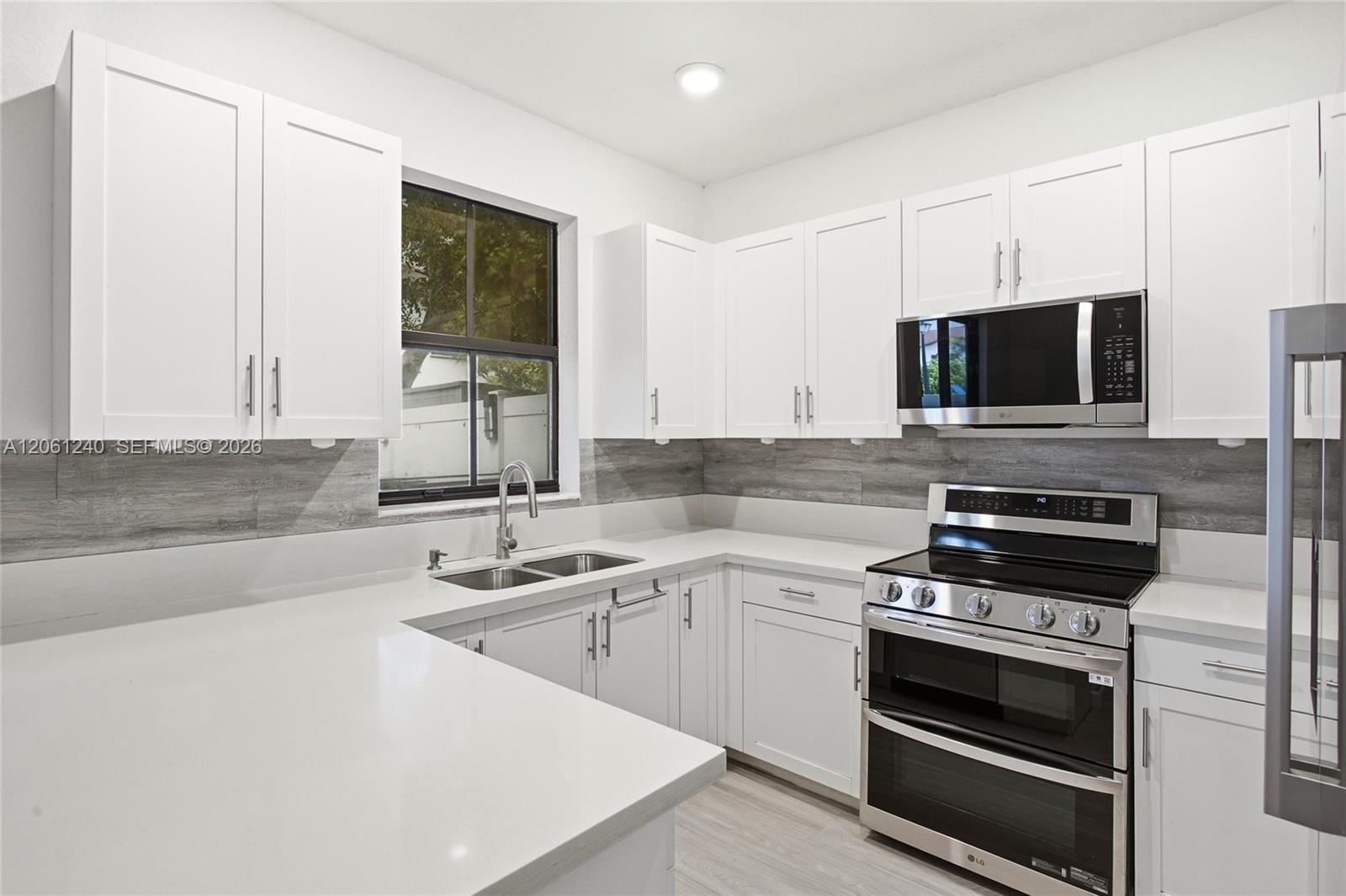 Residential Lease in Hialeah 4