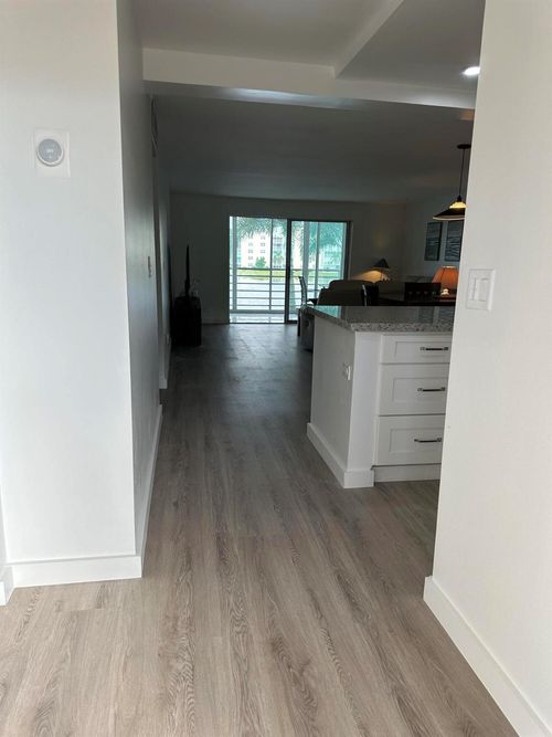 apt-203-141 Se 3rd Ave, Dania Beach, FL, 33004-3759 | Card Image