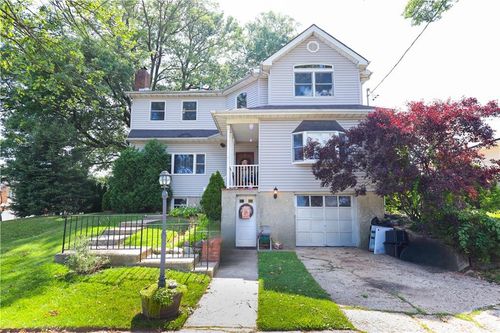 224 Albee Ave, Staten Island, NY, 10312-4042 | Card Image
