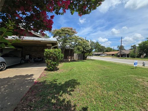a-6206 Buffalo Pass, Austin, TX, 78745-4357 | Card Image