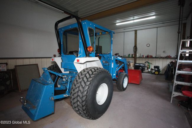 PLENTY OF ROOM FOR TOYS | Image 79
