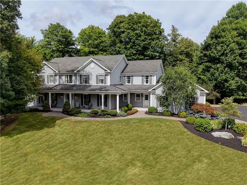 18 Hunt Club Dr, Honeoye Falls, NY, 14472-9120 | Card Image