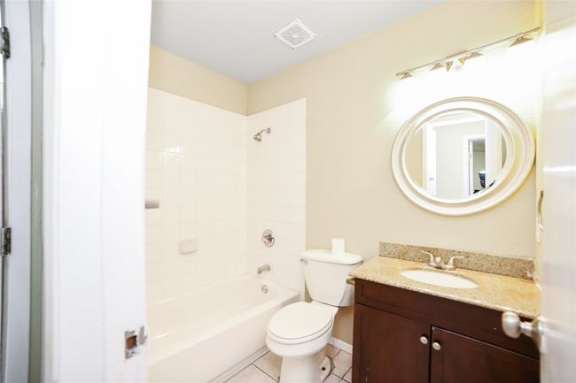 APT-301 - 3506 Speedway, Condo with 4 bedrooms, 2 bathrooms and 1 parking in Austin TX | Image 8