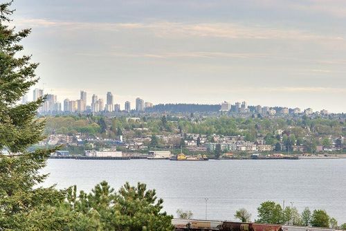 701-145 St Georges Ave, North Vancouver, BC, V7L3G8 | Card Image