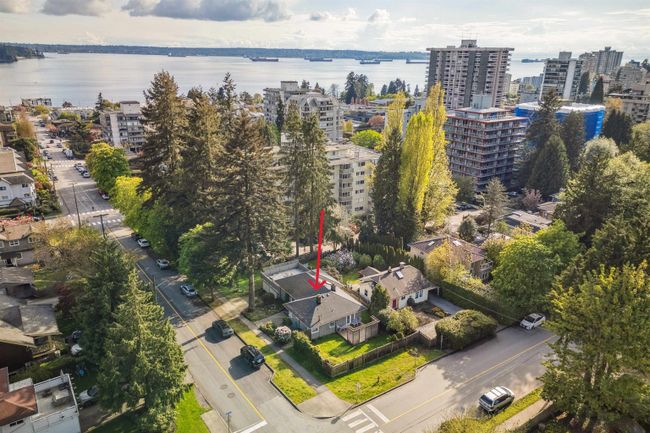 1404 Fulton Avenue, House other with 3 bedrooms, 2 bathrooms and 4 parking in West Vancouver BC | Image 30