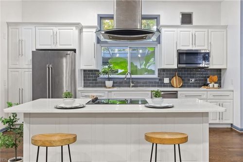 200 Old Landing Rd, Yorktown, VA, 23692-4313 | Card Image