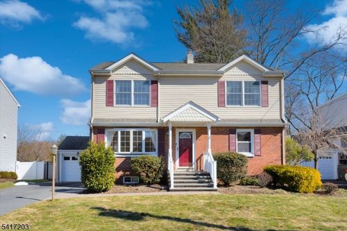 12 Wilson Ter, Waldwick, NJ, 07463-1223 | Card Image