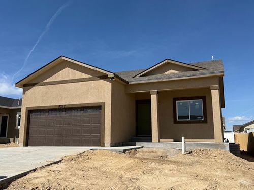 5217 Gannet Ln, Pueblo, CO, 81008-9720 | Card Image