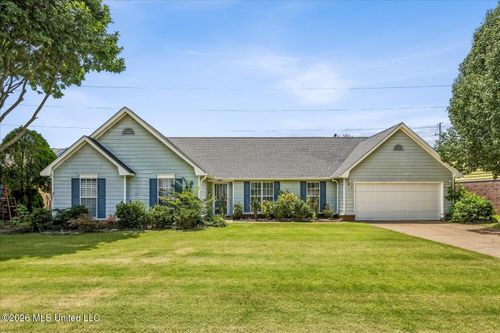 7597 Woodshire Dr, Horn Lake, MS, 38637-5104 | Card Image