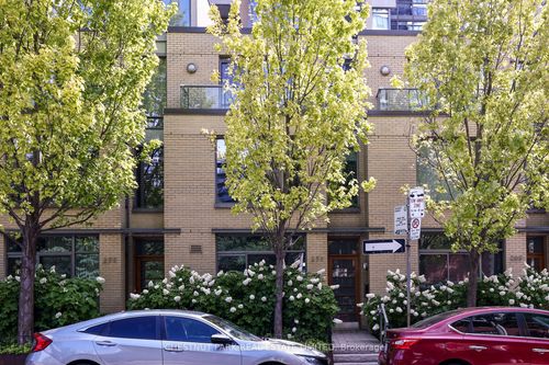 271 Mutual St, Toronto, ON, M4Y1X6 | Card Image