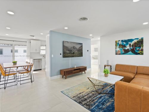 6340 Coolidge St, Hollywood, FL, 33024-4113 | Card Image