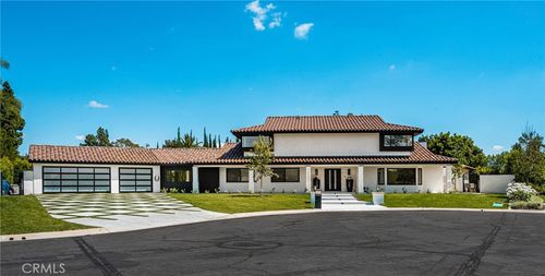 10282 Old Lamplighter Ln, Villa Park, CA, 92861-4527 | Card Image