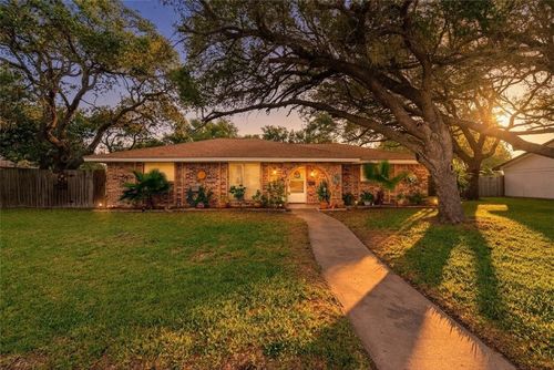 1638 Palm Dr, Aransas Pass, TX, 78336-4314 | Card Image