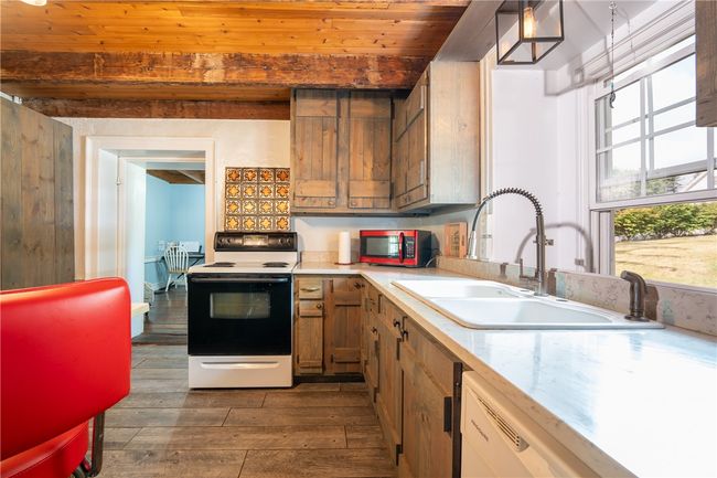 4127 State Route 130, House other with 3 bedrooms, 2 bathrooms and 2 parking in Stahlstown PA | Image 12
