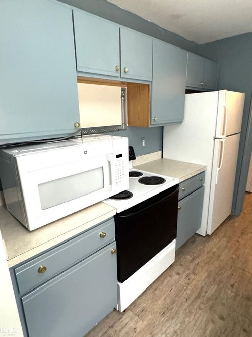 56145 Troon N, Shelby Township, MI, 48316-5065 | Card Image