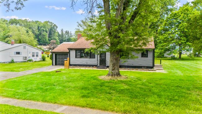 4 Hill Farm Rd, House other with 4 bedrooms, 3 bathrooms and 3 parking in Bloomfield CT | Image 28