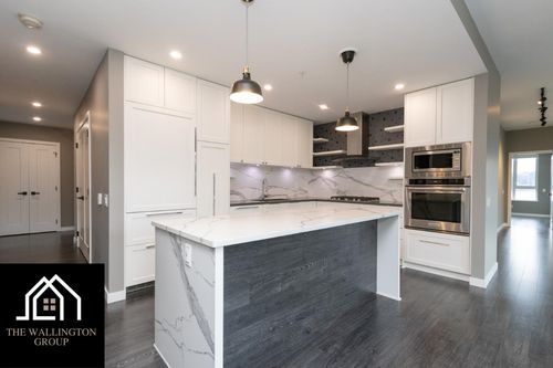 403-3911 Cates Landing Way, North Vancouver, BC, V7G0A6 | Card Image