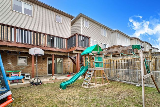 950 Taggart Cres, House other with 3 bedrooms, 3 bathrooms and 2 parking in Oshawa ON | Image 39