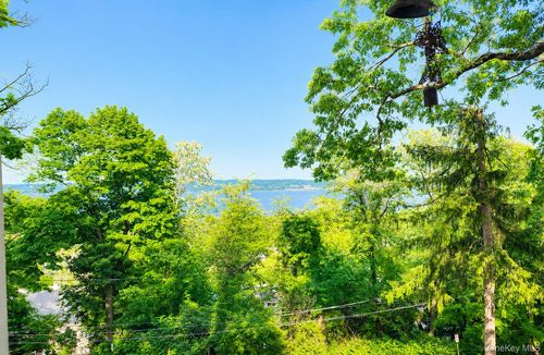 4-1 Berachah Ave, Nyack, NY, 10960-4201 | Card Image