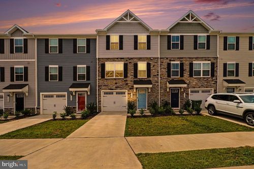 7220 Senate Way, Ruther Glen, VA, 22546-5247 | Card Image