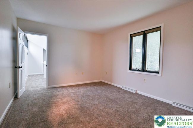 5470 Summit St, House other with 3 bedrooms, 3 bathrooms and null parking in Whitehall PA | Image 34