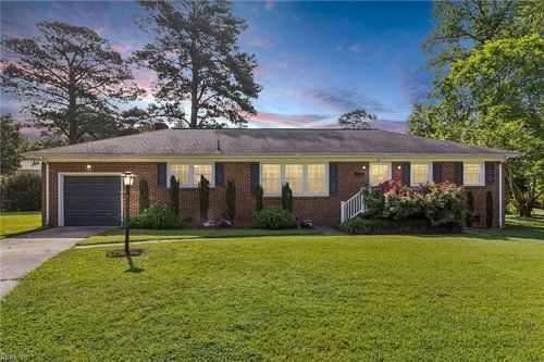 47 Carolyn Dr, Newport News, VA, 23606-3159 | Card Image