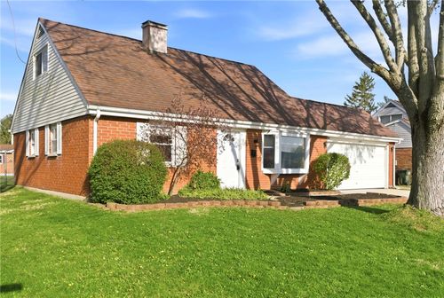 1291 Commonwealth Dr, Xenia, OH, 45385-4837 | Card Image