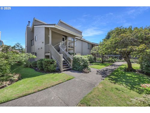 1922 Lake Isle Dr, Eugene, OR, 97401-1762 | Card Image