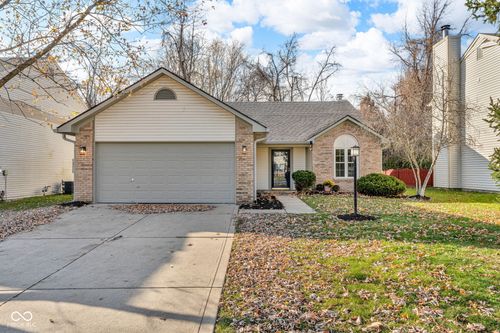 12126 Blue Springs Ln, Fishers, IN, 46037-7901 | Card Image