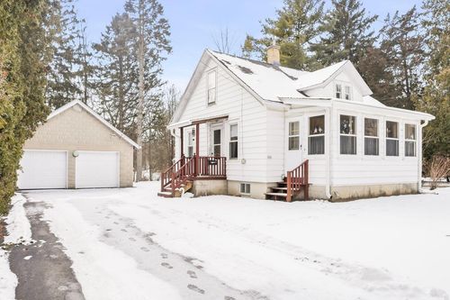 203 West Street, Thiensville, WI, 53092 | Card Image