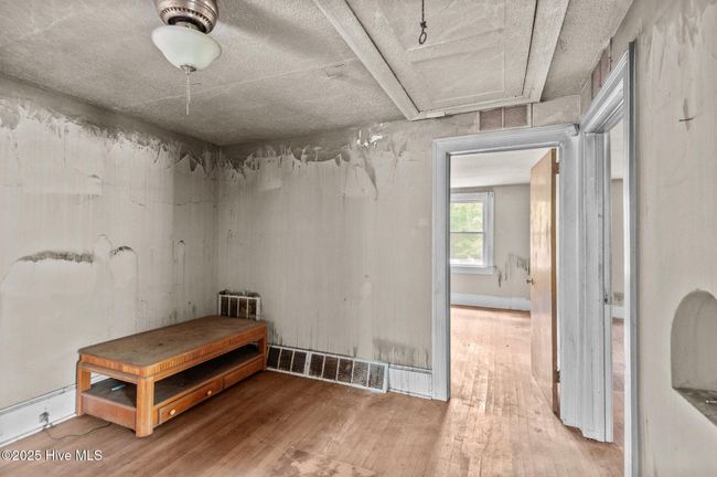 Hall | Image 31