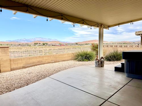 1360 W Ambassador Dr, St. George, UT, 84790-4871 | Card Image