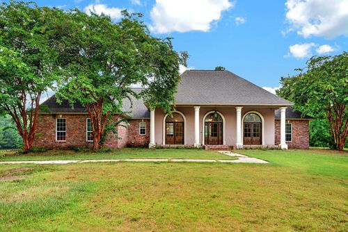 1230 Oak Hill Rd, Poplarville, MS, 39470-7382 | Card Image