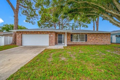 11016 129th Ave, LARGO, FL, 33778-2101 | Card Image