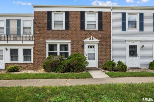 3516 W Richwoods Blvd, Peoria, IL, 61604-1031 | Card Image