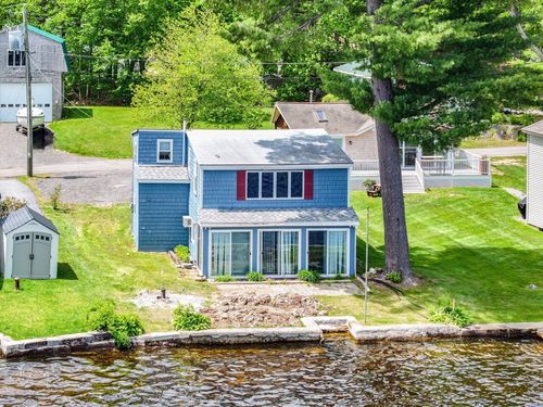 915 Whitneys Grv, Derry, NH, 03038-5839 | Card Image