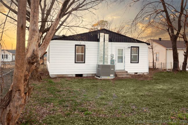 2020 N 14 Th St, House other with 3 bedrooms, 2 bathrooms and null parking in McAlester OK | Image 25