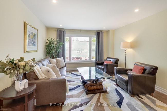 25 Ransom St, House other with 4 bedrooms, 5 bathrooms and 4 parking in Aurora ON | Image 4