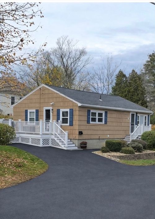 20 Woodcock Ave, Haverhill, MA, 01832-3838 | Card Image