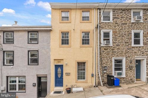 164 Grape St, PHILADELPHIA, PA, 19127-1440 | Card Image
