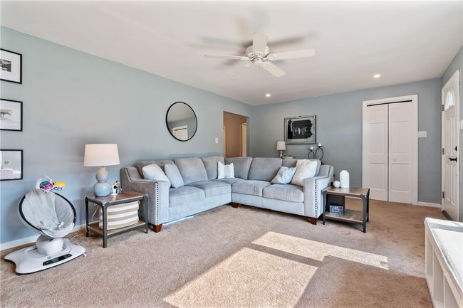 208 Chan Mowr Drive, House other with 3 bedrooms, 2 bathrooms and 2 parking in Middlesex Twp PA | Image 4