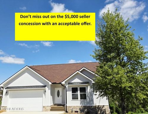 2685 Vista Meadows Ln, Sevierville, TN, 37876-2580 | Card Image
