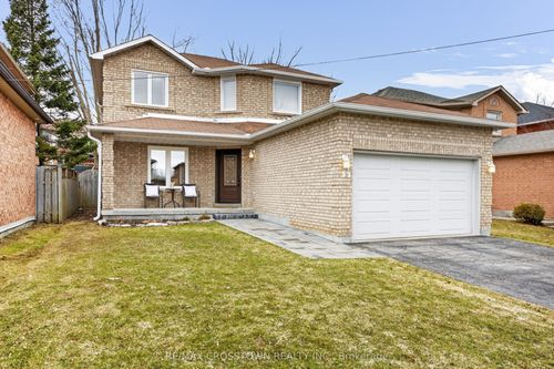 99 Bishop Dr, Barrie, ON, L4N7P4 | Card Image