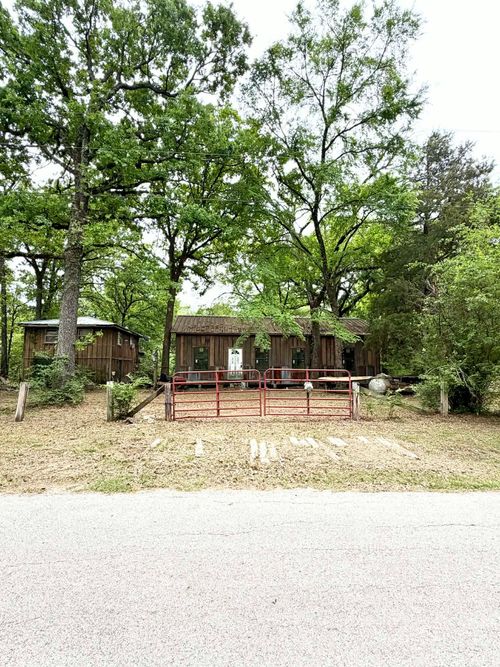 905 Tupuna Dr, Tool, TX, 75143-1403 | Card Image