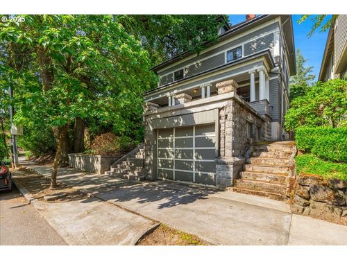 3425 S Corbett Ave, Portland, OR, 97239-4621 | Card Image
