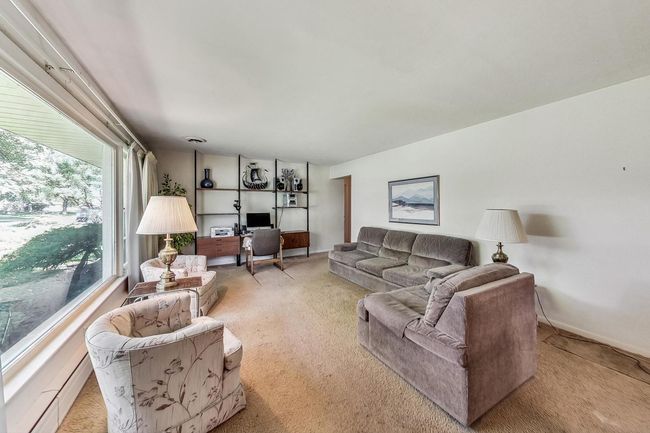 9 W Leon Ln, House other with 3 bedrooms, 1 bathrooms and null parking in Prospect Heights IL | Image 4