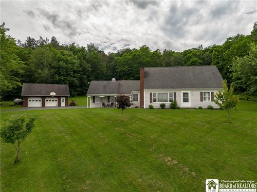 691 Kiantone Rd, Jamestown, NY, 14701-9391 | Card Image